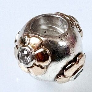 Pandora Retired Two Tone Flower Charm 14kt gold 925 ale Vintage